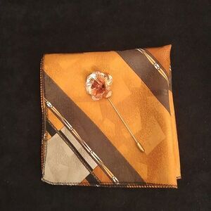 MEN'S POCKET SQUARE AND LAPEL PIN FLOWER. #2.